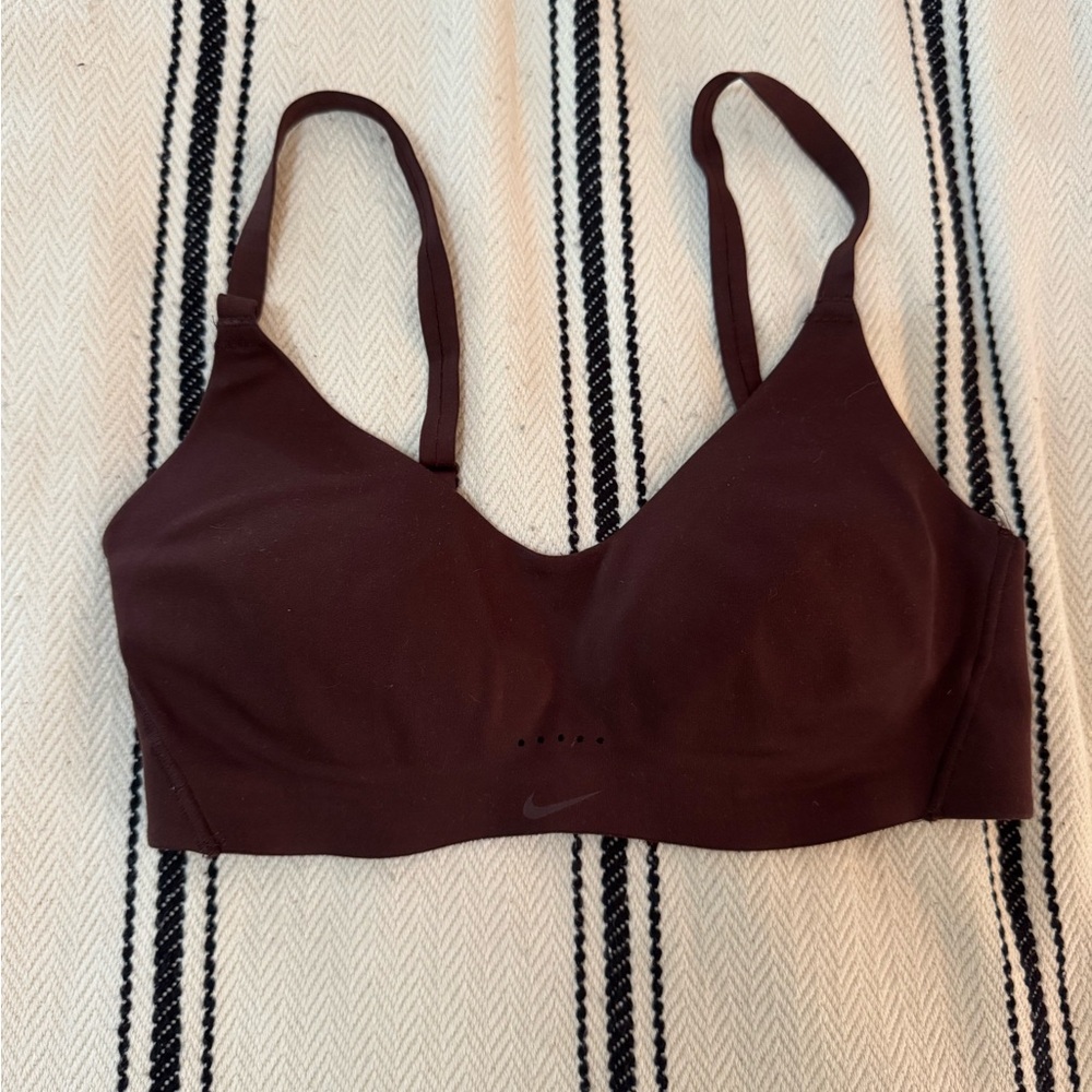 Nike Alate Bra